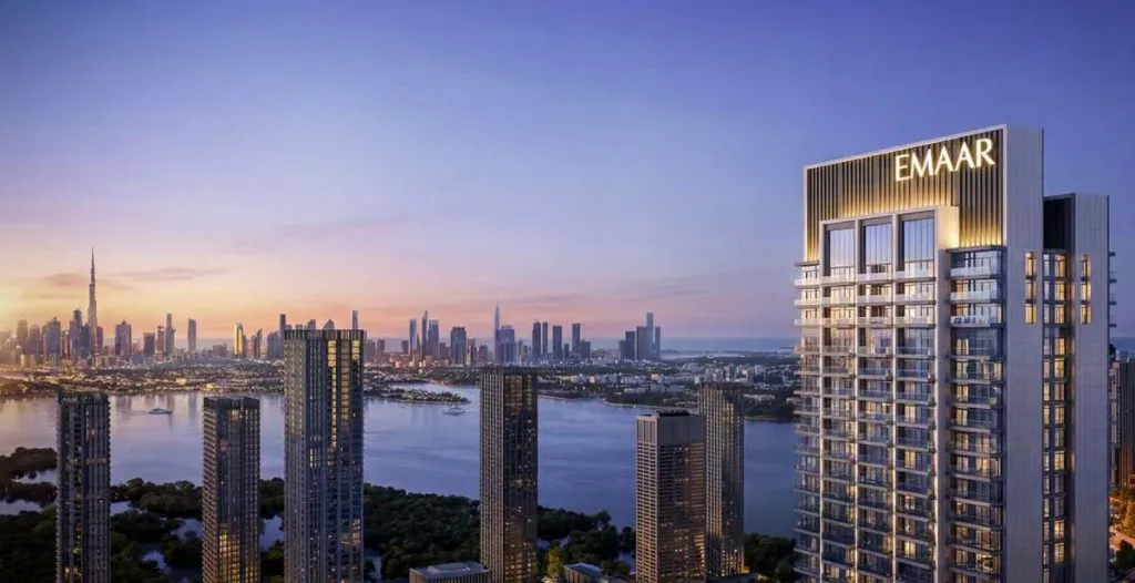 Valia by Emaar, la tour face à la skyline depuis Dubai Creek Harbour